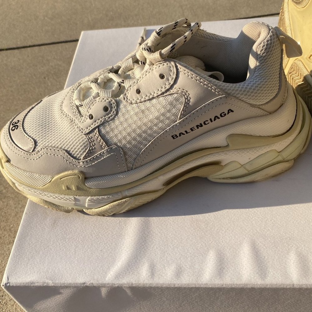 Balenciaga Resell Women’s Triple S Sneaker Size 36